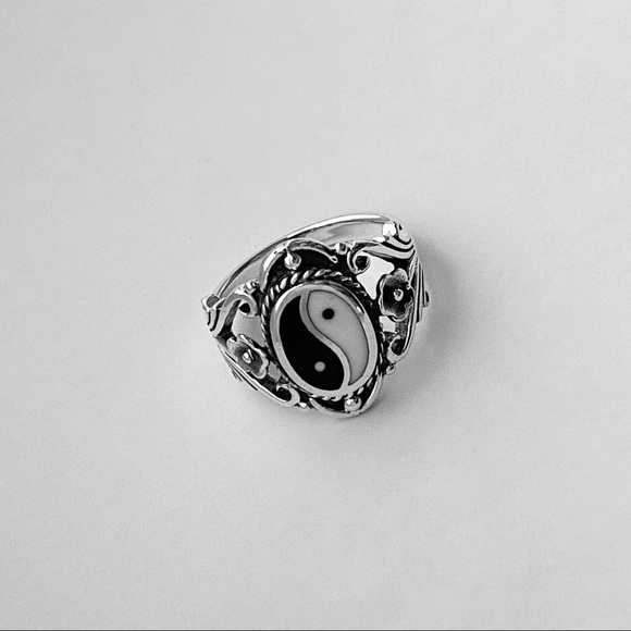 Sterling Silver Statement Yin Yang Ring with Flower, Yoga Rings, Balance of Life - Picture 3 of 12
